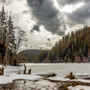 Iarnă peste Lacul Roșu